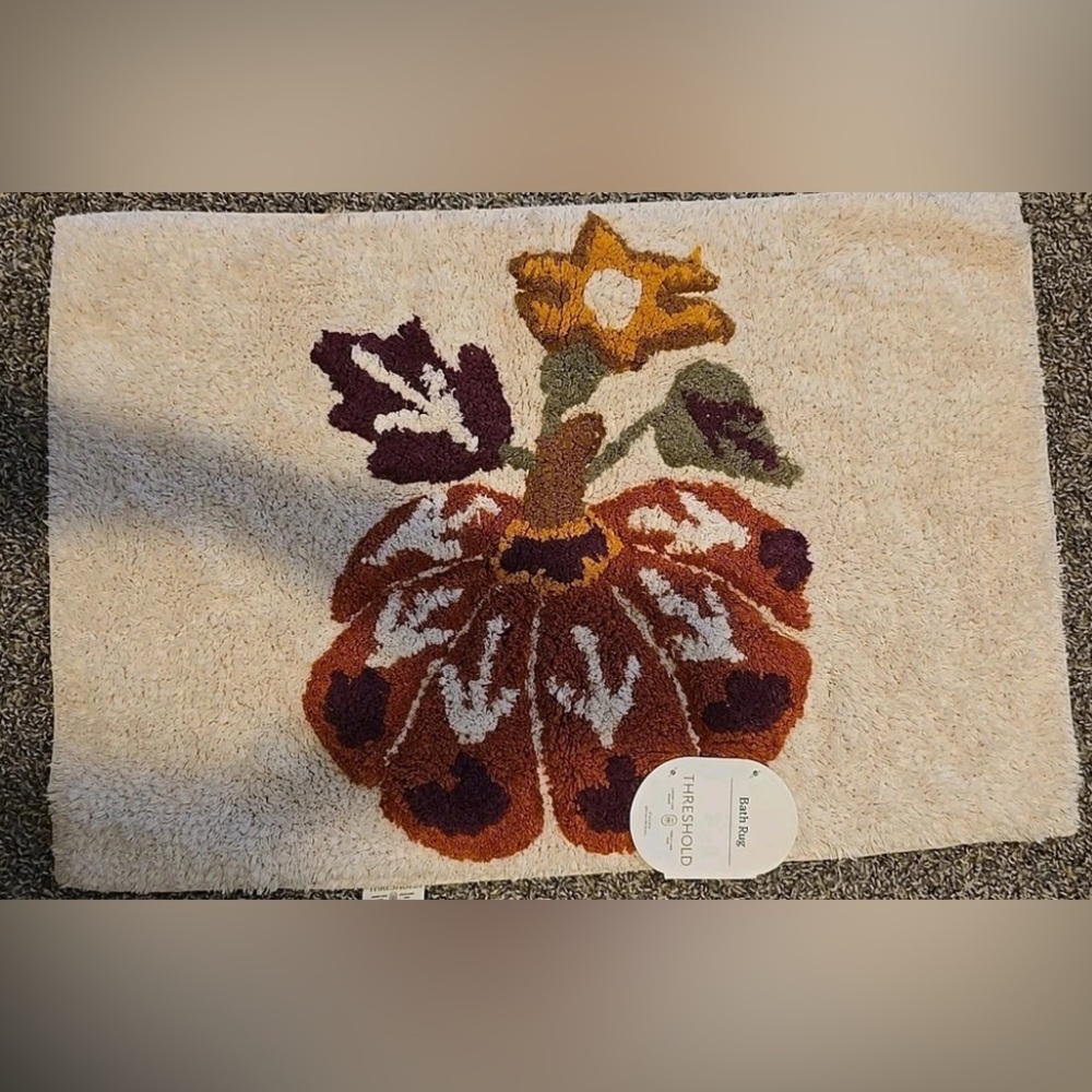 New Bath Rug By Threshold 17inX24in